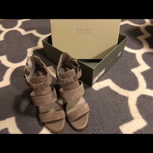Hinge Shoes / Hgcora-lea Taupe Suede (Nordstrom)